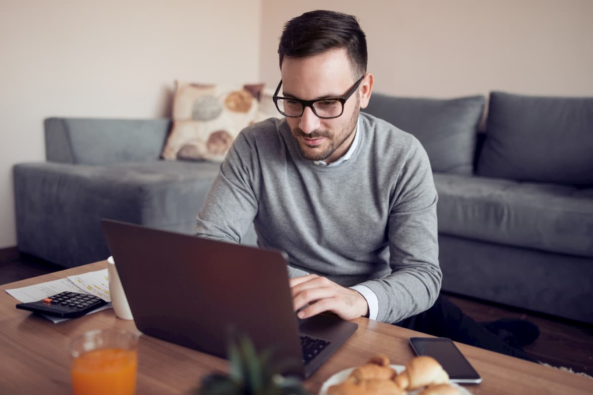 How to Make the Most of Working from Home: 10 Tips for Success