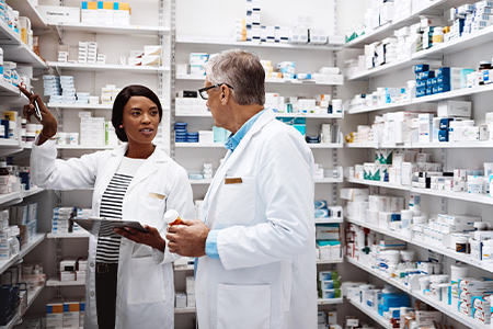 Different Types of Pharmacists: 5 Career Options photo