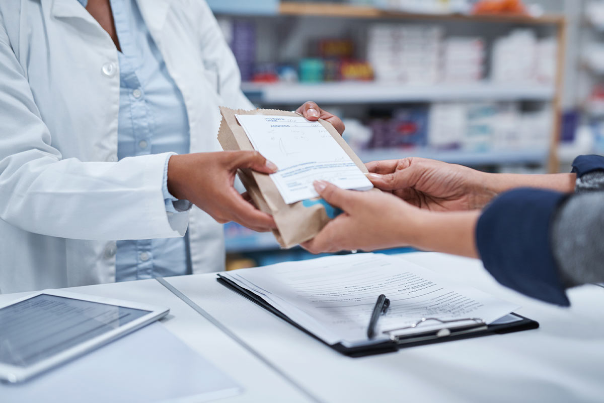 Where do Pharmacists Work? 5 Options