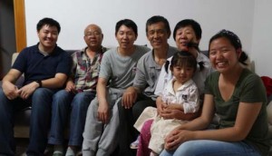 Yuanyuan, Jiujiu, Biaoge, Yifu, Yima, Yaya, and Quanquan (left to right) in Huludao.